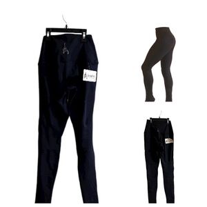 Aerialetics leggings
Inspired by Aerial Athletes NWT